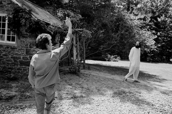 Bob Dylan ve Allen Ginsberg, 1964, Woodstock
